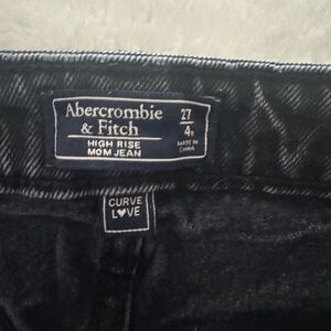 Abercrombie & Fitch Curve Love High Rise Jeans - Black